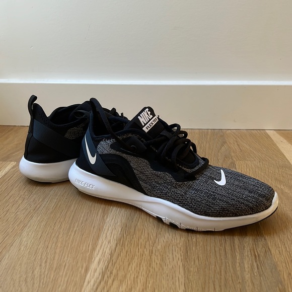 π€ NIKE flex TR9 trainer runner gym shoe - Picture 2 of 9